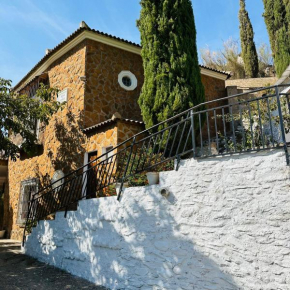 Cortijo Los Arcos, Ugijar